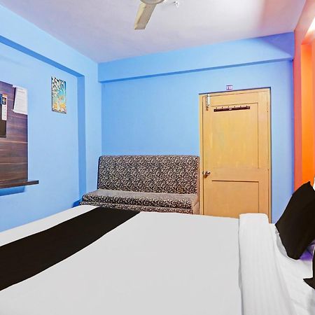 Super Hotel O Karimnagar Buitenkant foto