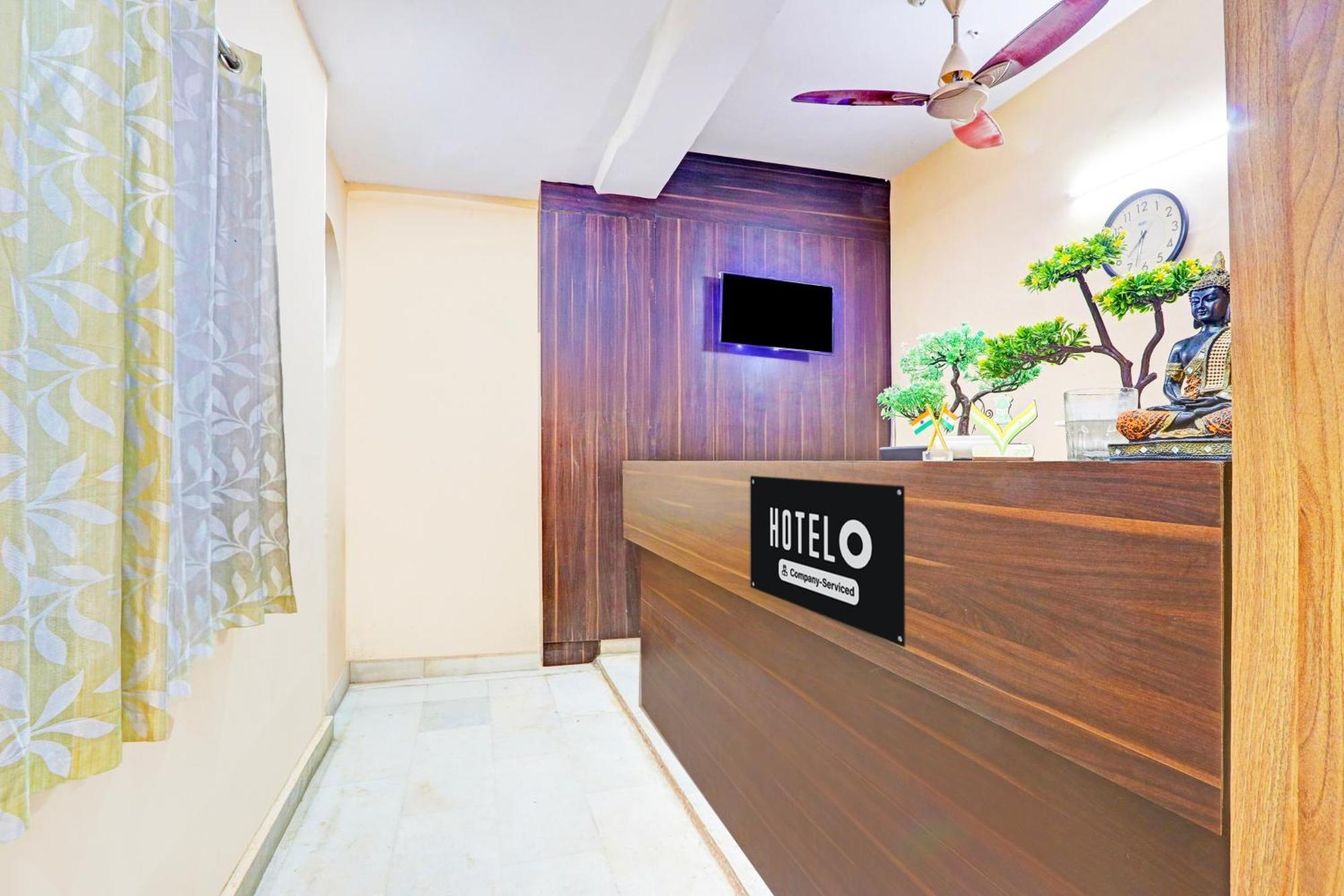Super Hotel O Karimnagar Buitenkant foto